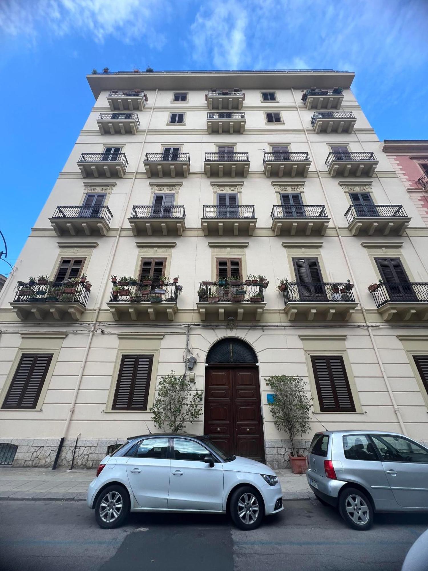 Politeama Charming Apartment Palermo Kültér fotó